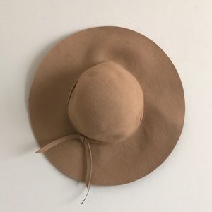 Wool wide brim hat